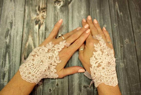 Hochzeit - Pink bridal wedding gloves, french lace short bridal gloves, powder pink fingerless gloves, flower girl gift, bridal cuff