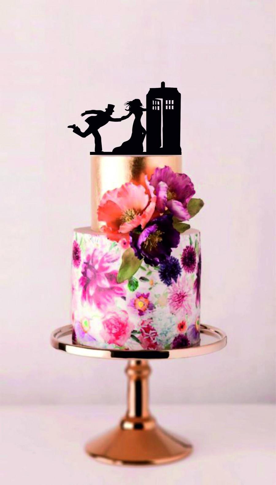 Hochzeit - Running to the Police Call Box Wedding Cake Topper, Police Call Box Cake Topper, Fairy Tail Topper, Couple topper
