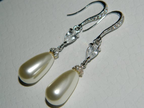 Mariage - Pearl Bridal Earrings, Ivory Pearl Teardrop Wedding Earrings, Swarovski Pearl Dangle Earrings, Bridal Pearl Jewelry, Bridesmaid Gift Earring