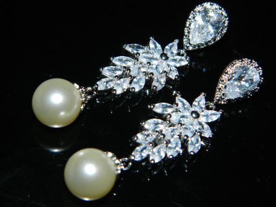 Mariage - Wedding Cubic Zirconia Pearl Chandelier Earrings, Swarovski Ivory Pearl Bridal Earrings, Vintage Style Earrings, Victorian Crystal Earrings