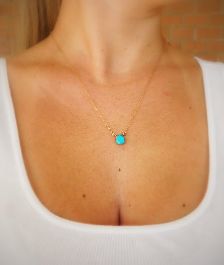 Свадьба - Simple Turquoise Necklace, December Birthstone, Turquoise Howlite, Gold Fill, Valentines Day gift,Simple Gold Necklace, Dainty Gold Necklace