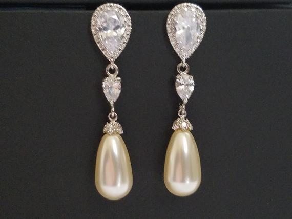 Hochzeit - Pearl Bridal Earrings, Ivory Pearl Teardrop Wedding Earrings, Swarovski Pearl Dangle Earrings, Bridal Pearl Jewelry, Bridesmaid Gift Earring
