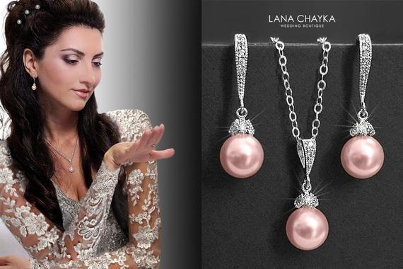 Hochzeit - Blush Pink Pearl Jewelry Set, Swarovski 8mm Rosaline pearl Set, Light Pink Pearl Earrings&Necklace Set, Bridal Pink Wedding Jewelry Prom Set
