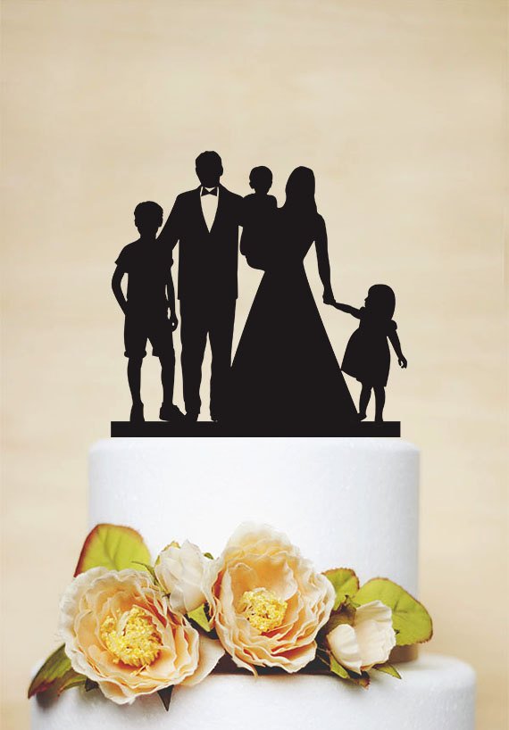 Mariage - Family Wedding Cake Topper,Bride and Groom With Children Cake Topper,Custom Cake Topper,Personalized Cake Topper,Bridal Cake Topper P165