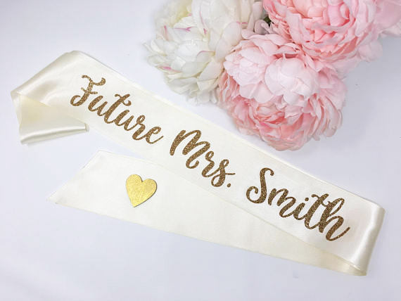 Hochzeit - Personalized Bride To Be Sash, Future Mrs. Sash, Bachelorette Sash, Bachelorette Party, Bridal Shower, Bride To Be, SMBRCOR
