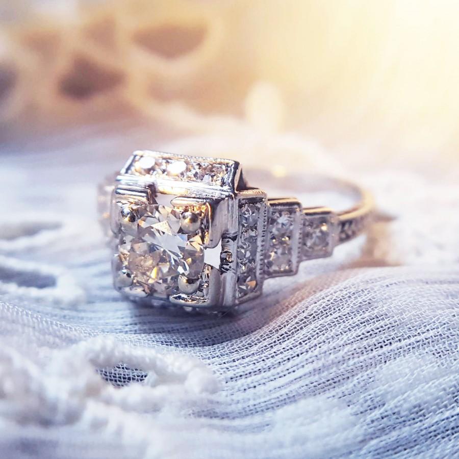Hochzeit - Vintage 1930s Art Deco Diamond & Platinum Engagement Ring