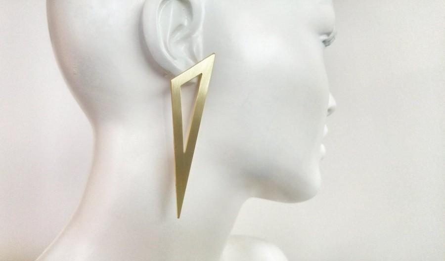 Wedding - Triangle Earrings. Geometric Earrings. Statement Earrings. Statement Jewelry. Oversized Earrings. Modern Earrings