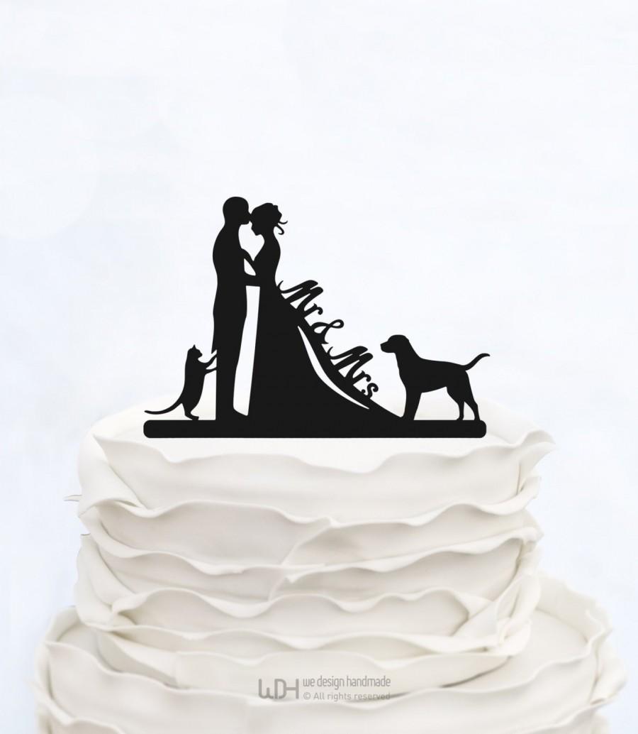 Свадьба - Wedding Cake Topper Mr & Mrs with dog and cat_Couple Silhouette_Bride And Groom_bridal show topper_Custom Cake Topper_customized Cake Topper