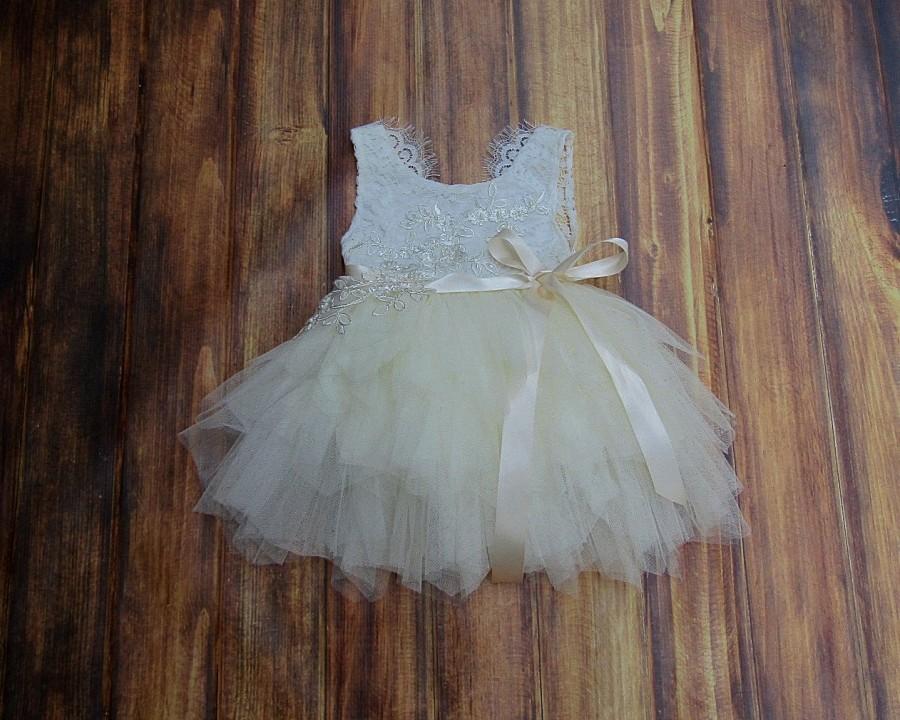 Mariage - White Lace Flower Girl Dress Ivory tulle wedding dress Infant flower girl dress Baby Dress Toddler Flower Girl dress First birthday dress