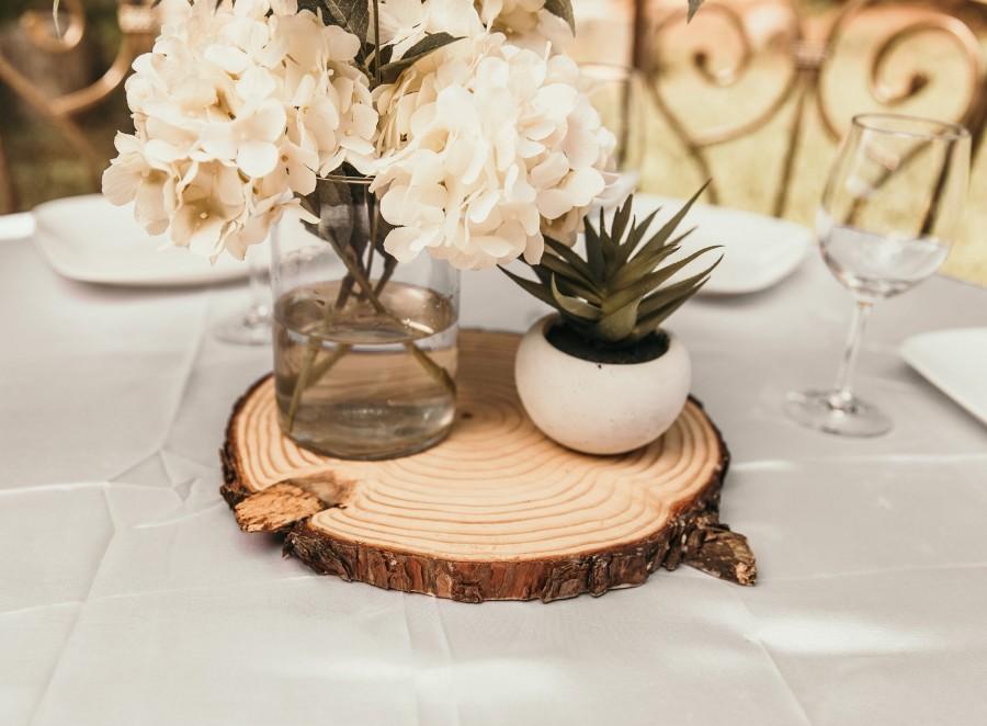 Свадьба - Set of 15 - 11 inch wood slab centerpieces! wood slabs, wedding reception decor, wood centerpieces, tree rounds, wedding table decor!