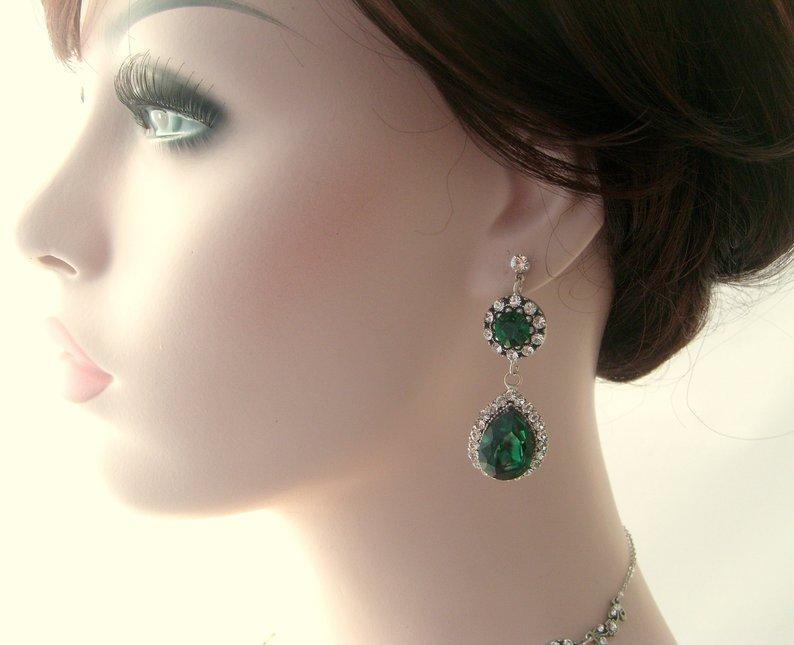 Mariage - Bridal earrings-Emerald green art deco earrings-Swarovski crystal earrings-Antique silver earrings-Vintage wedding-Teardrop Dangle earrings