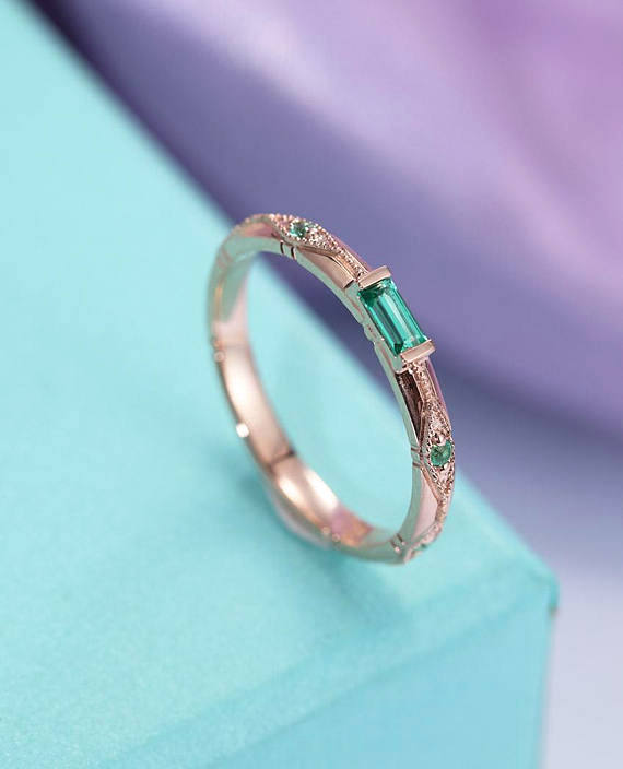 زفاف - Vintage Emerald Engagement ring Rose Gold Women Unique Bridal Jewelry Art Deco Stacking Engrave antique Birthstone Promise Mothers day Gift