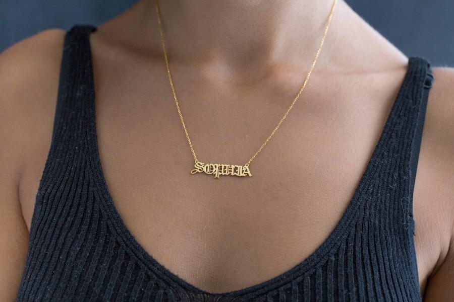 Свадьба - Old English Name Necklace - Gold Name Necklace - Name Necklace - Old English Necklace - Personalized Necklace - Old English Jewelry