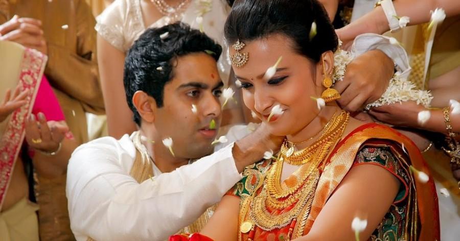 Hochzeit - 10 Attractive Reasons To Go For Online Ezhava Matrimonial