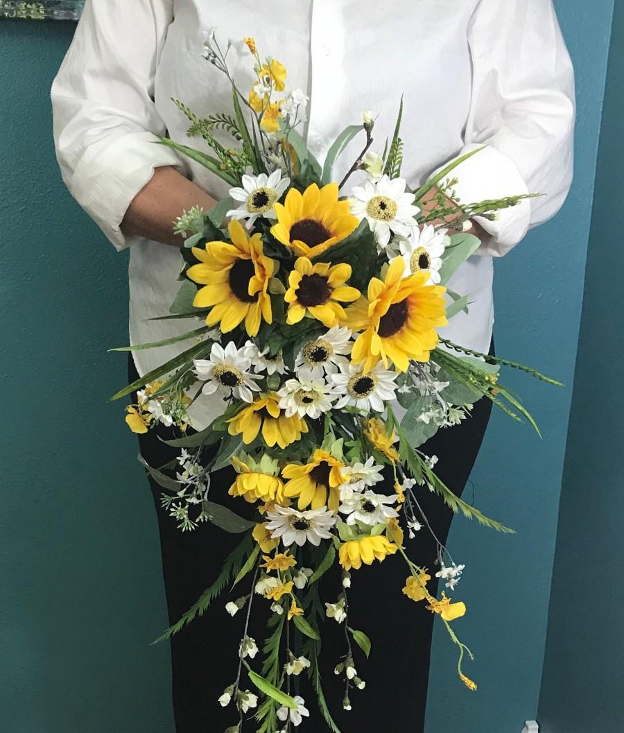 Hochzeit - Sunflower & Daisy Silk Cascading Bridal Bouquet-Sunflower Bridal Bouquet-Silk White Daisy-Yellow Sunflowers-Sunflower Wedding-Daisy Wedding