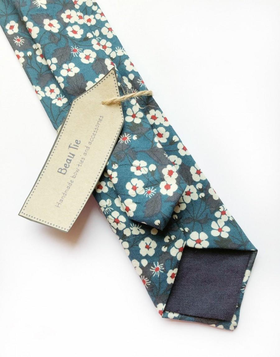 زفاف - Floral tie, Mens ties, mens skinny tie, floral skinny tie, Liberty skinny tie, blue skinny tie, men's floral tie