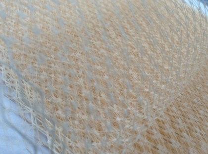Mariage - Champagne Blush  French netting - 9-inch wide, for DIY birdcage veils, fascinators