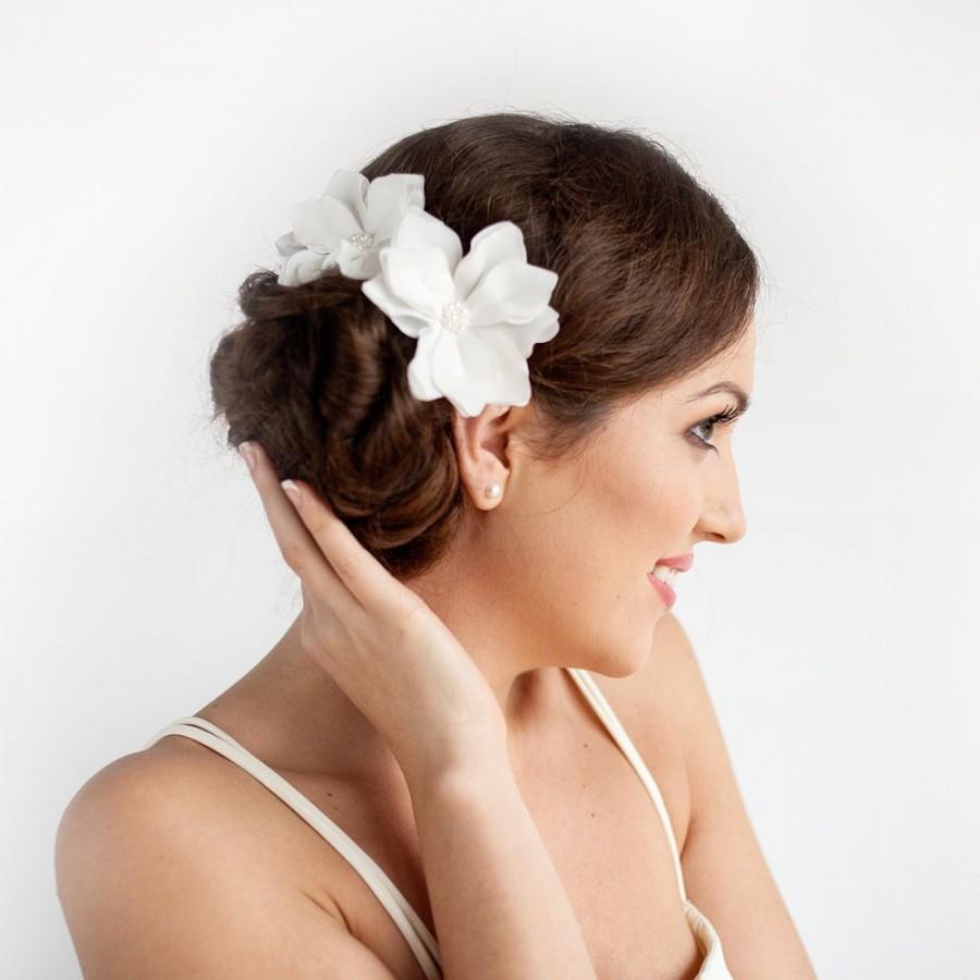 Свадьба - Magnolia Hair Flowers Bridal - Bridal Hair Piece - Magnolia Hair Flower Clip Set of 2 - Bridal Hair Accessories - Wedding Hair Accessories