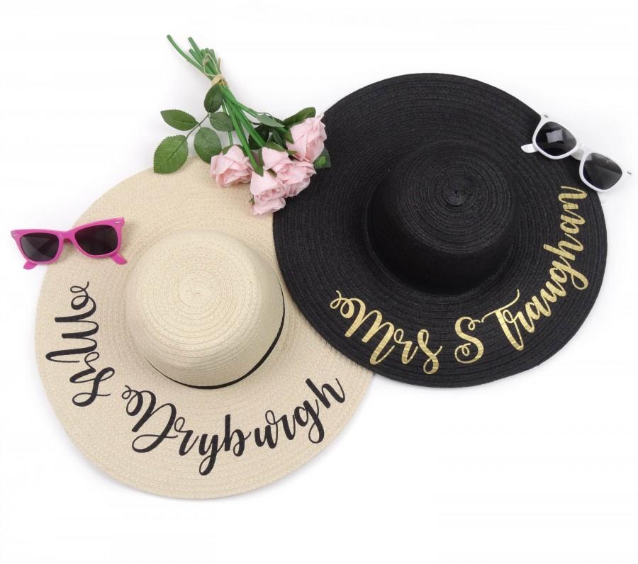 Hochzeit - Personalized Floppy Beach Hat - Bachelorette Trip - Honeymoon
