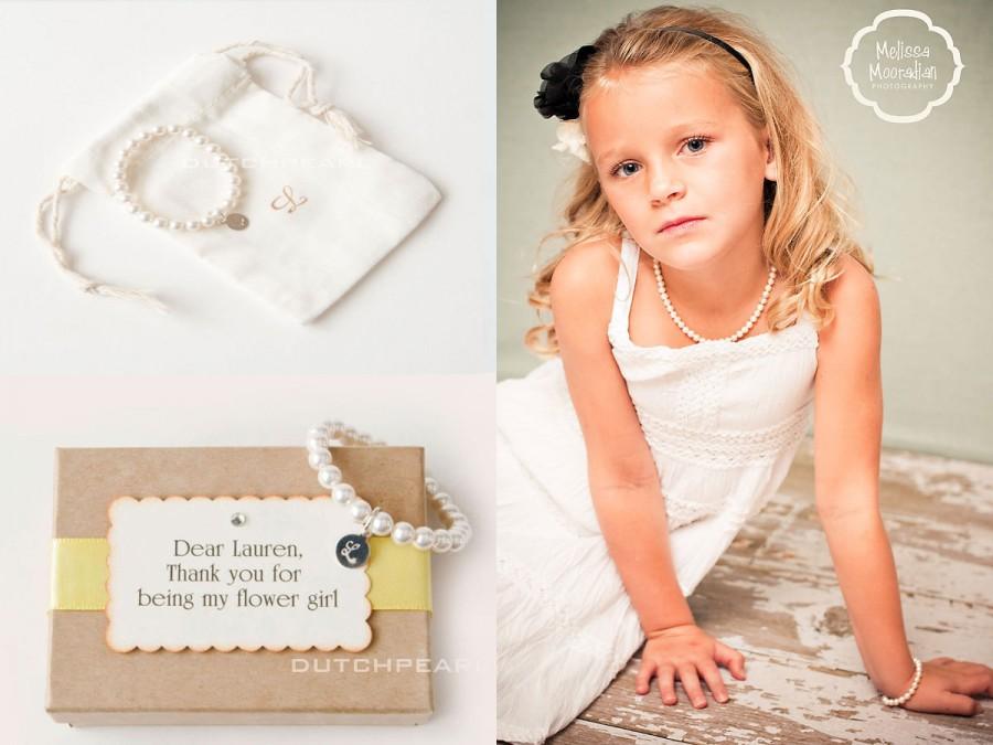 Mariage - PEARL BRACELET - Personalized  kids jewelry bracelet monogram  baby girl pearl bracelet - junior bridesmaid  dutchpearl