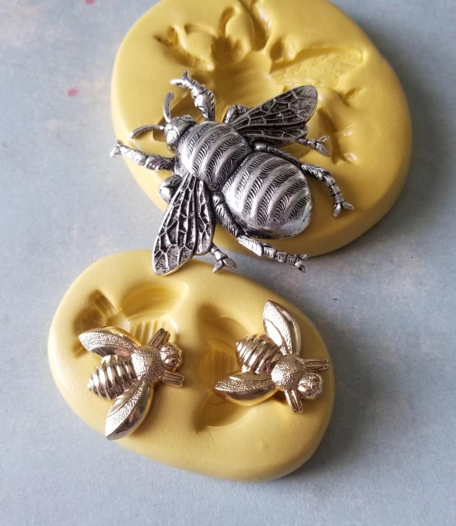 Hochzeit - Vintage Extra Large Bumblebee Food safe mold for fondant flexible silicone mold food grade for cakes molds for soap scrolling bee mold
