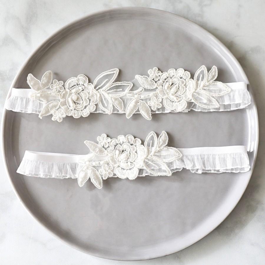زفاف - Wedding Garter Set, White Embroidery Flower with Ruffle Elastic Garter Set, White Garter Set, Prom  Garter Belt / GT-34A