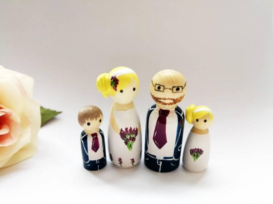 Свадьба - Personalised Wooden Wedding Cake Toppers, added glass cloche option