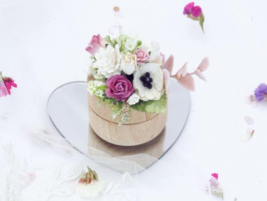 Wedding - Floral Round Wooden Wedding Ring Box, White and Pink Rustic Wedding Ring Box