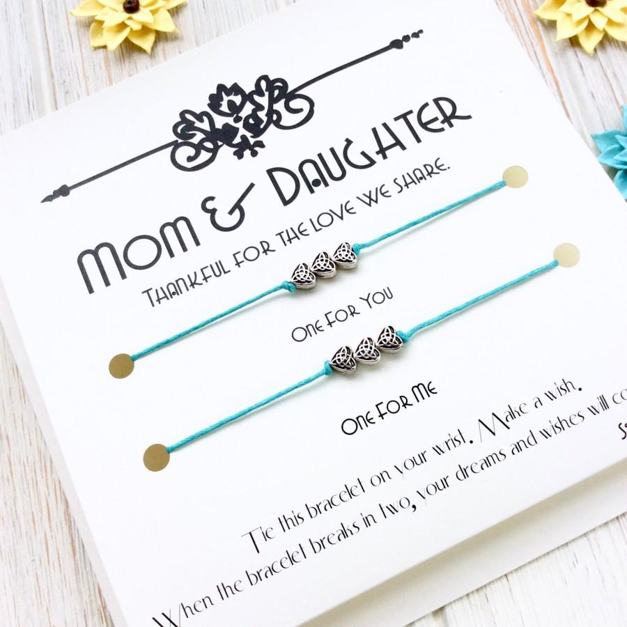 Mariage - Mother Of The Bride Gift From Daughter, Mom Wedding Gift From Bride, Mom Gift, Mom From Bride,