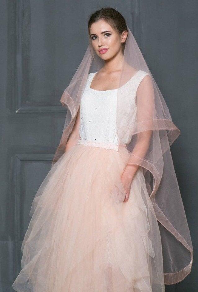 زفاف - Blush Pink Horsehair wedding veil, blush Wedding Veil veil whith 2" horsehair trim .