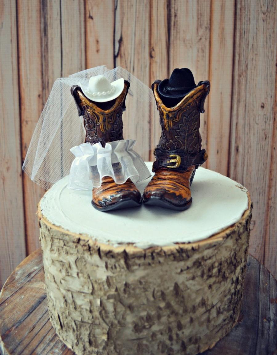 Mariage - Western boots-cowboy boots-cowgirl-cowboy-wedding cake topper-western bride-western wedding-rustic wedding-rustic bride