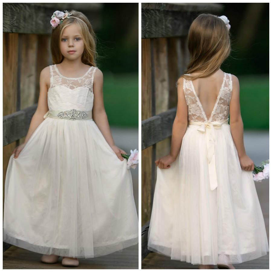 Hochzeit - Ivory Flower girl Dress, Flower Girl dresses, Bohemian Flower, Girls Dresses, Tulle Flower Girl Dress, Beach flower Girl, Junior Bridesmaid