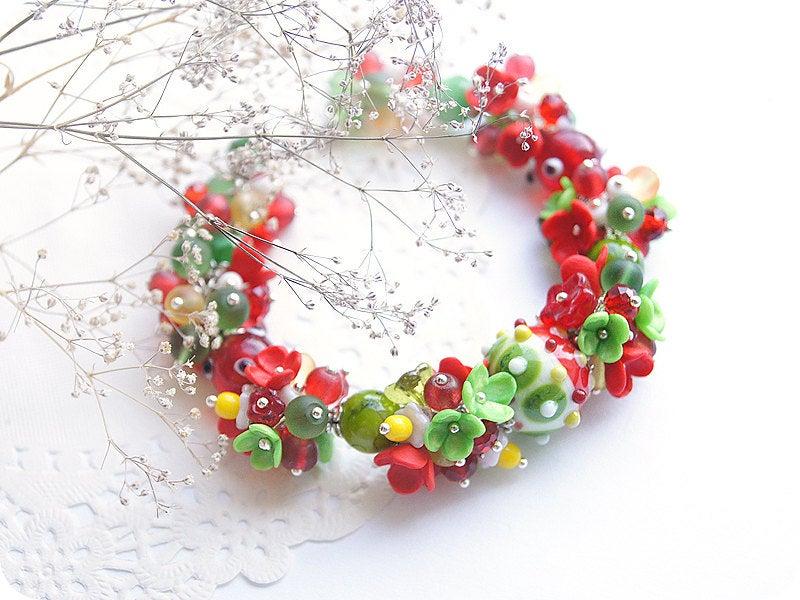 Hochzeit - Xmas gift Flower bracelet Floral jewelry Red lampwork jewelry Christmas styles Daughter bracelet Birthday gift for grandmother