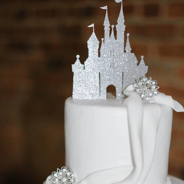 Hochzeit - Cinderella Castle Cake Topper