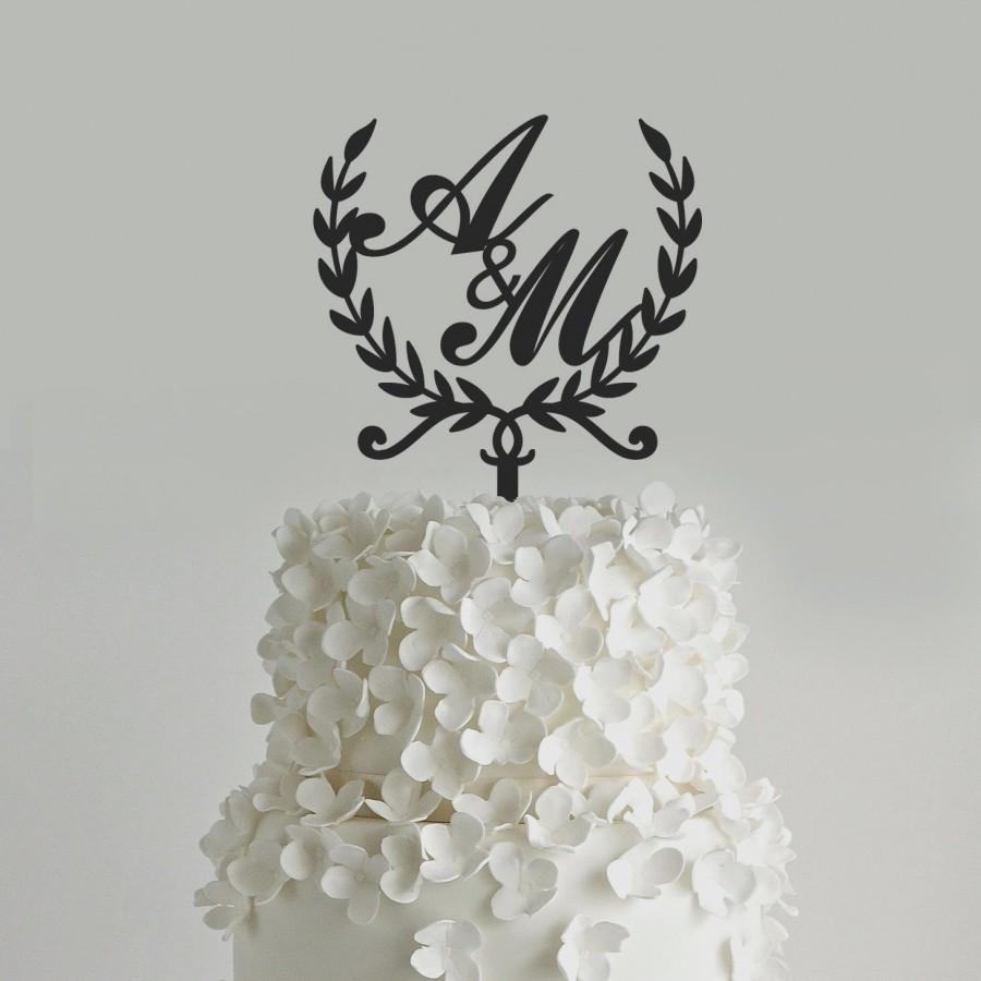 Hochzeit - Wreath cake topper customizable with initials weddind cake topper 