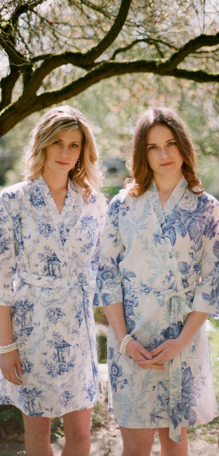 Wedding - Chinoiserie bleu. One cotton robe lined and with pockets. Asian fabric joie de toile robes robes 100% cotton with 2 pockets. Tall woman robe