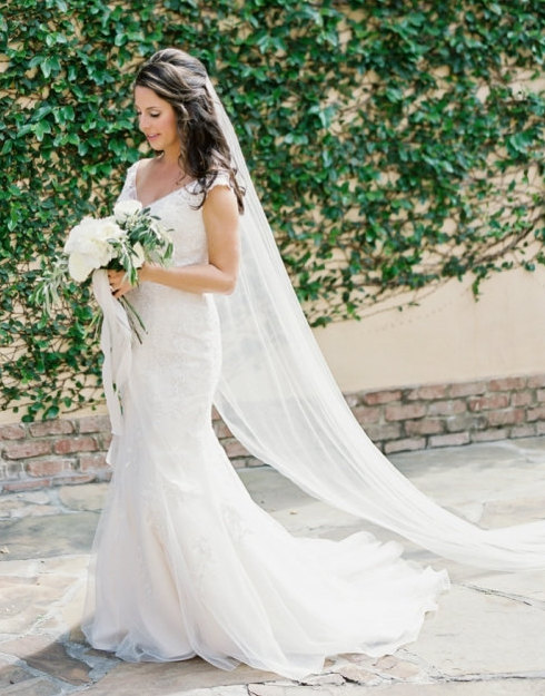 Hochzeit - ivory silk wedding veil, silk bridal veil, silk tulle veil, chapel length silk wedding veil, fingertip silk veil, ivory bridal veil