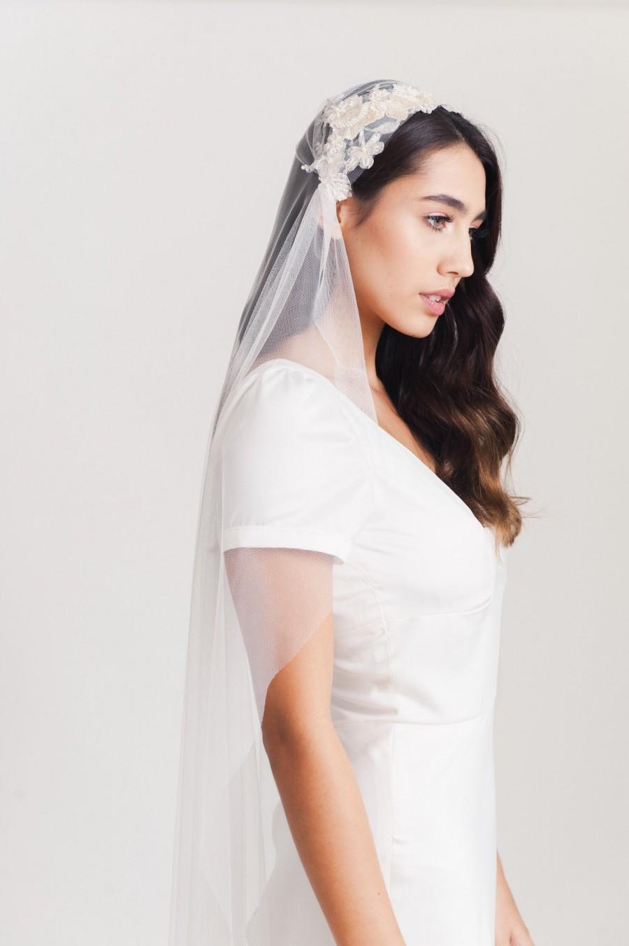Hochzeit - 25% OFF LOURDES VEIL Juliet cap veil. Juliet cap veil with lace. 1930s veil. Vintage style veil. Kate moss veil.