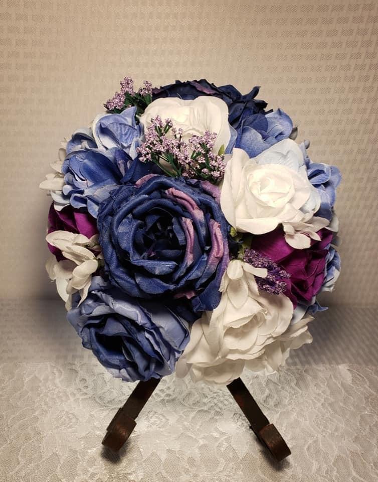 Hochzeit - Blue & Purple Royal Wedding Bouquet