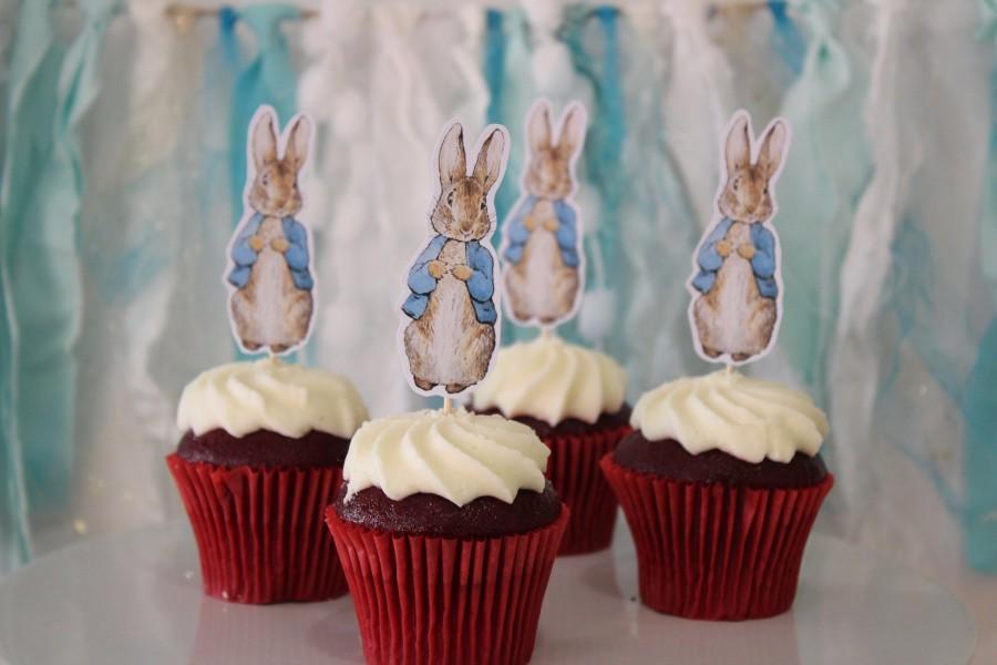 Свадьба - Peter Rabbit  Birthday Custom  Handmade Cupcake Toppers Cake Decoration Set of 12 Lolly Bar Cake Table
