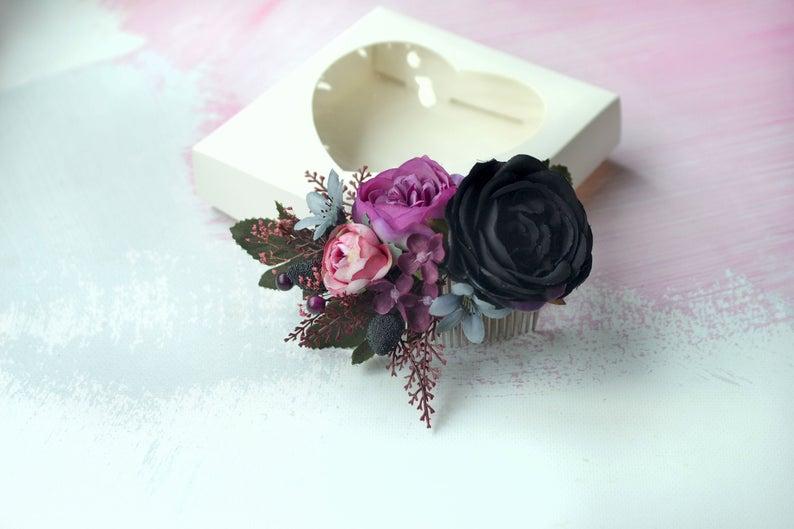 زفاف - Dark purple wedding flower comb, Black purple gray hair comb, Large floral head piece, Bride hair piece flowers, Fall wedding hair comb