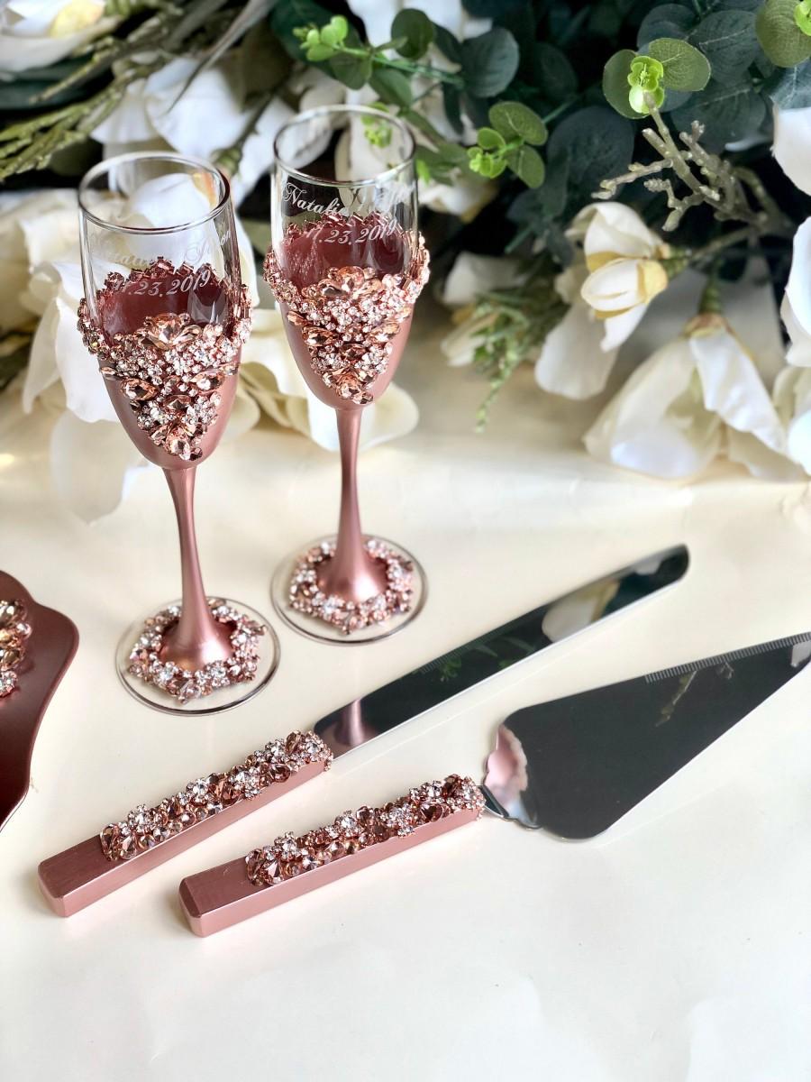 زفاف - ROSE GOLD Wedding glasses and Cake Server Set cake knife rose gold bride and groom wedding toasting flutes wedding flutes cake set, set of 4