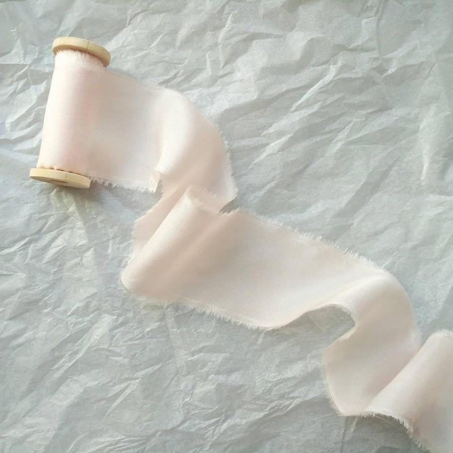 زفاف - PALE BLUSH Silk Ribbon, Hand Dyed Silk Ribbon, 3 yards, Perfect for Bouquets, Invitations, Wedding decor and stationary, Gift wrapping