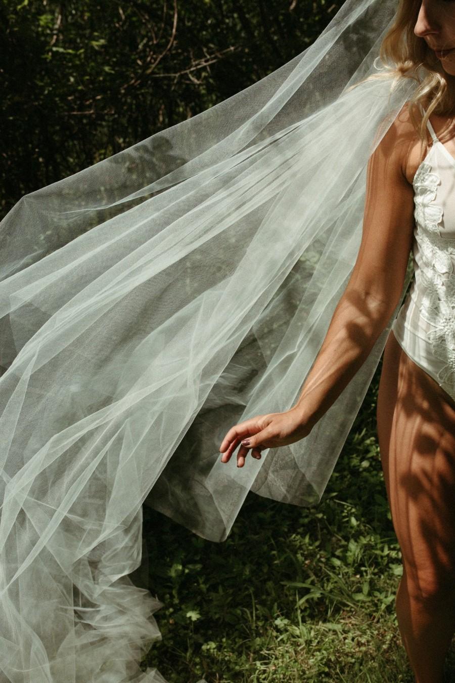 Hochzeit - Silk Tulle Wedding Veil with Blusher