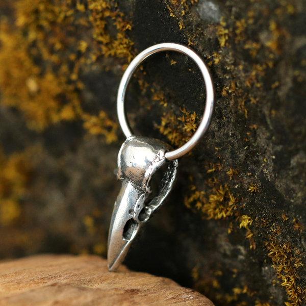زفاف - Raven hoops septum piercing jewellery earring / Brass and steel crow bird skull