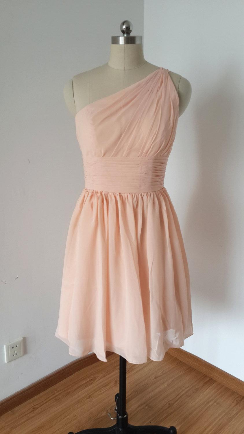 Свадьба - One-Shoulder Light Peach Chiffon Short Bridesmaid Dress