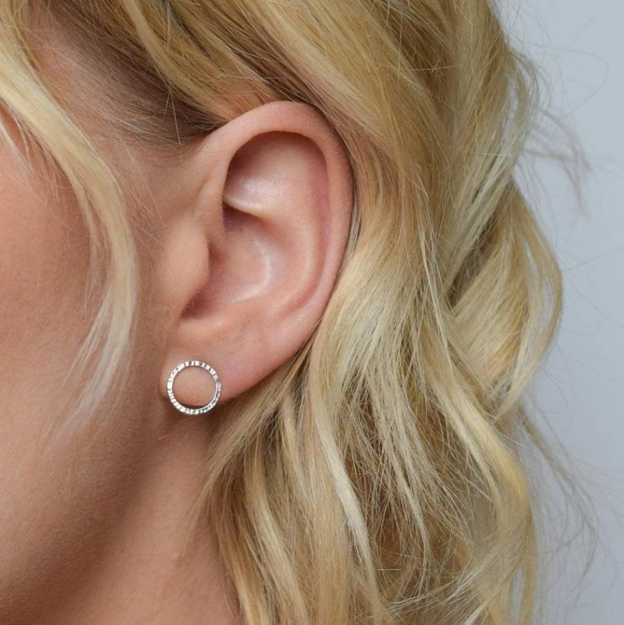 Hochzeit - Circle Stud Earrings - Hoop Earrings - Silver Stud Earrings - Circle Stud earrings - Dash Hammered Circle Post Earrings - Small Stud Earring