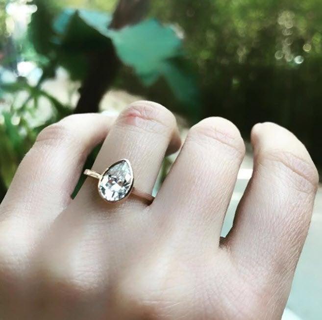 زفاف - Rose Gold Moissanite Pear Engagement Ring 14K Rose Gold Diamond Alternative Forever One Bezel Set Solitaire Wedding Ring