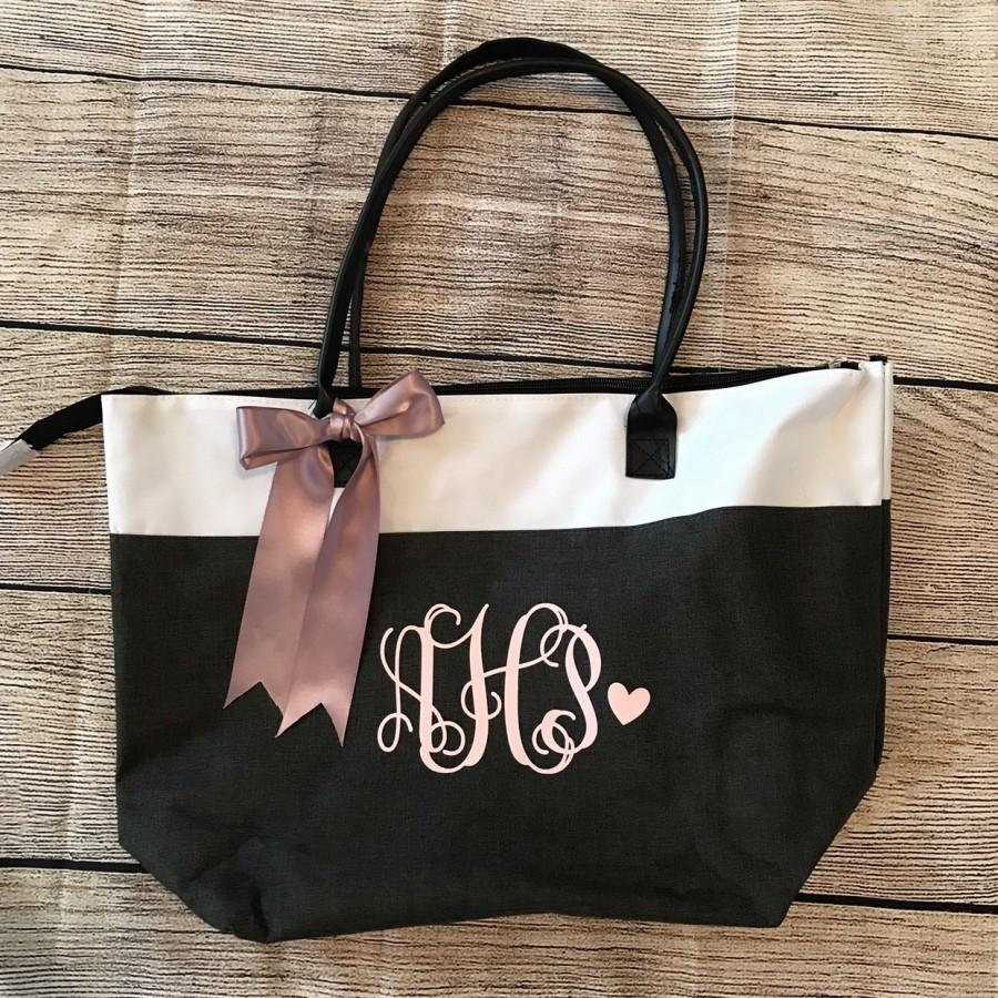 Hochzeit - Personalized or Monogrammed Tote Bag for Bridesmaids, Teachers, Sororities! Vinyl Names and Monograms