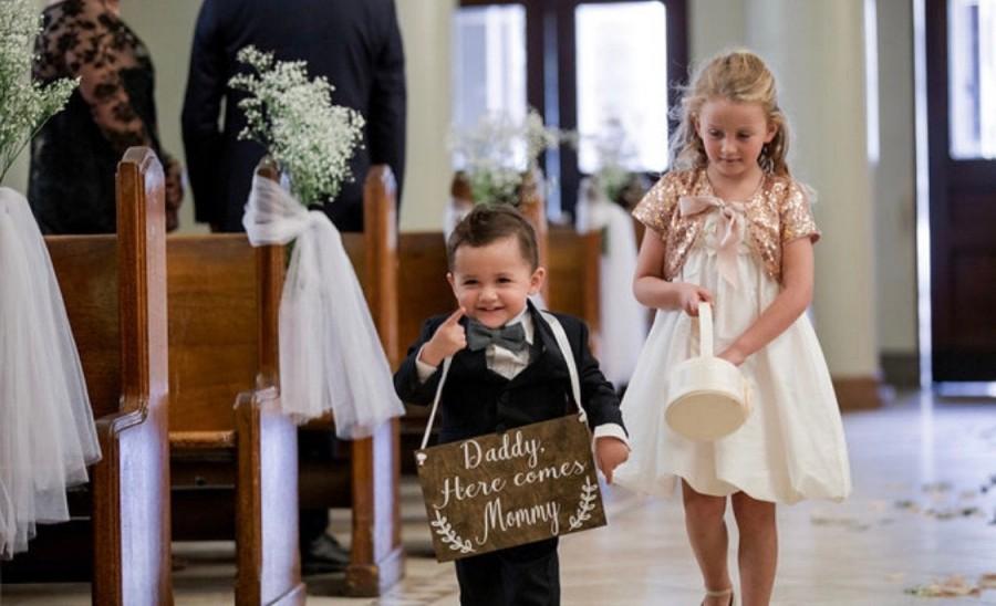 زفاف - Daddy Here Comes Mommy Sign, Here Comes The Bride, Ring Bearer Sign